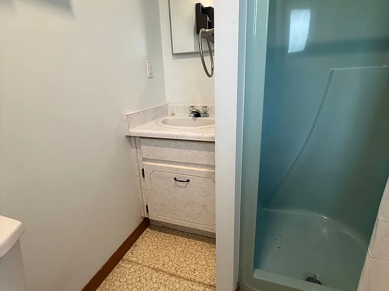 2 Argyle Cres — Photo 12