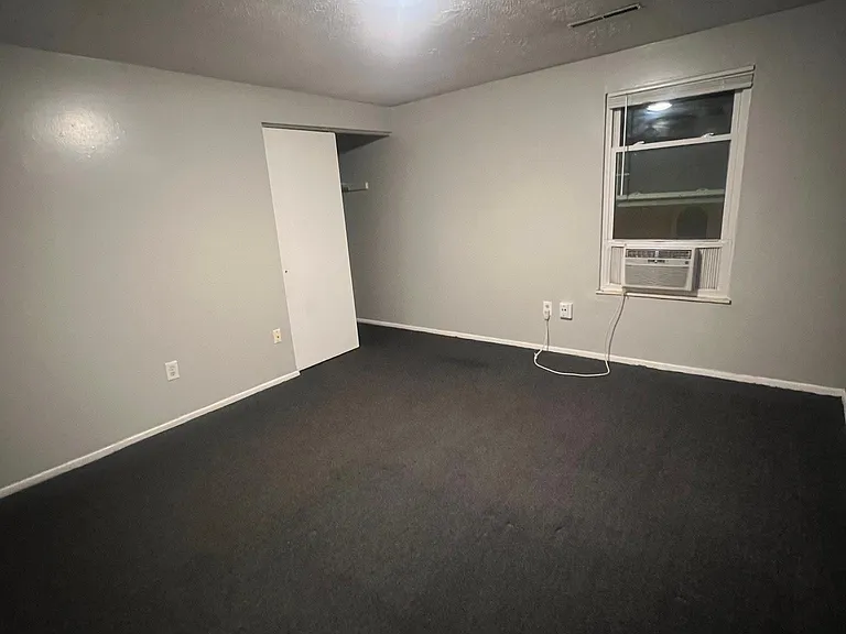855 Moon Rd #B — Photo 28