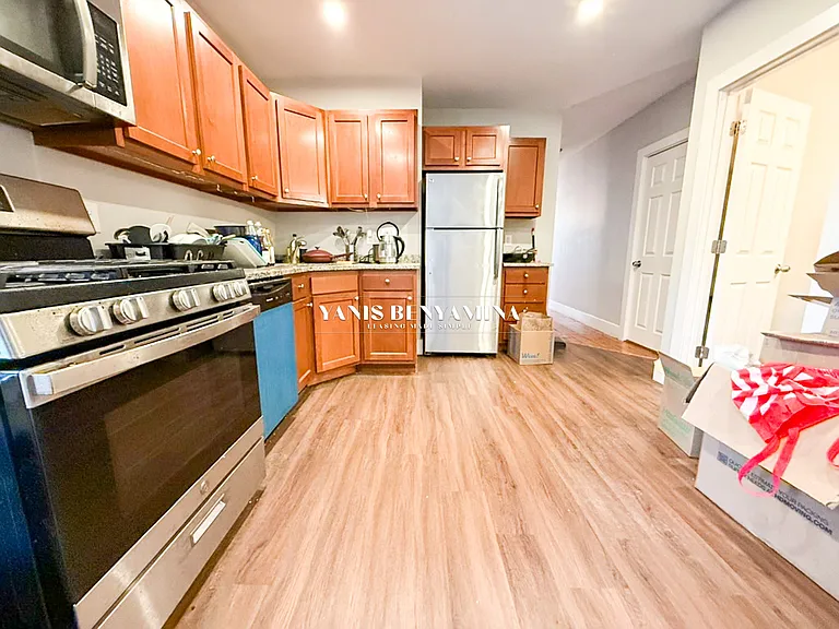 25 Elmer St — Photo 5