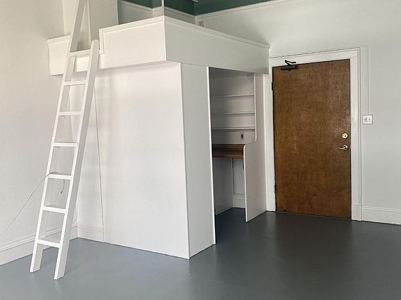 2nd image of 1005 Market St Unit 203
