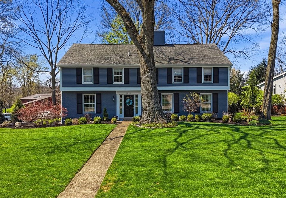 1st image of 1055 Wade Ln