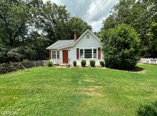 40 Sprayberry Rd, Newnan, GA 30263