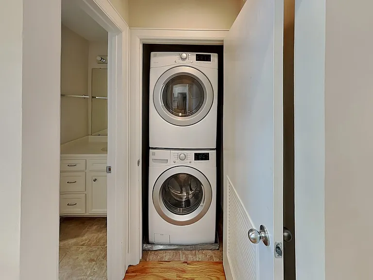 This cozy laundry room feature