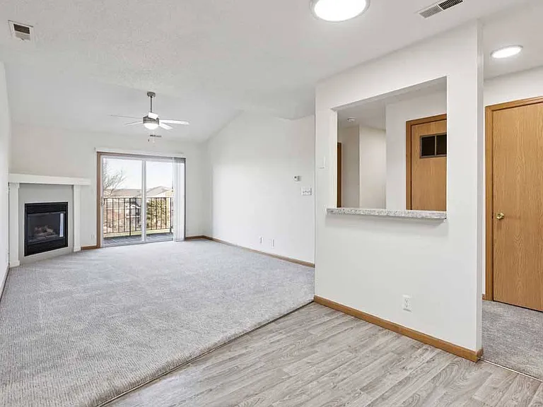 Northridge Heights Apartments — Photo 109