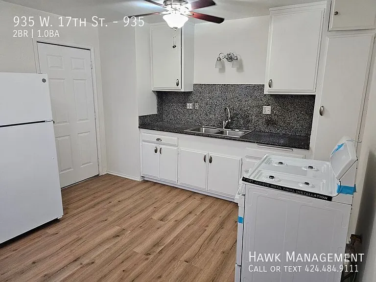 935 W 17th St #935 — Photo 24