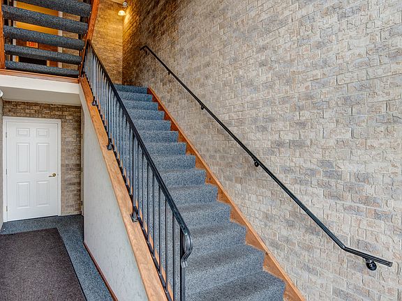 3rd image of 6810 Ridge Point Dr Unit 1A