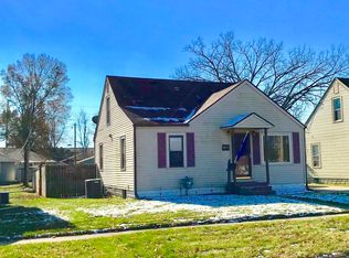 1602 Clark St, Dekalb, IL 60115