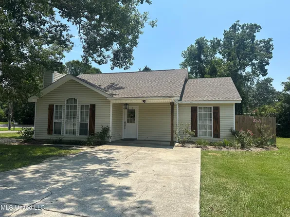 528 S Railroad St, Gulfport, MS 39507