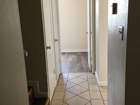 4th image of 815 Silvestre Rd