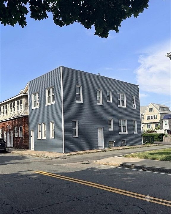 1st image of 1227 Sea St