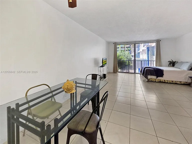 800 West Ave #337 — Photo 3