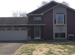 9806 Heath Ave S, Cottage Grove, MN 55016