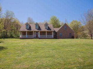 4811 Trautvetter Rd, Elberfeld, IN 47613