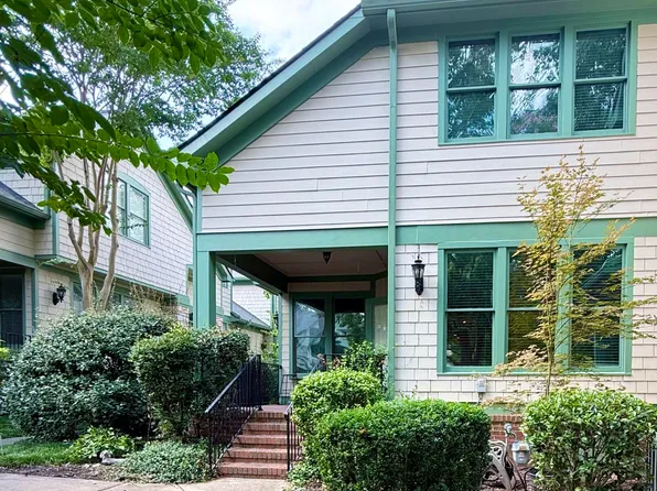 402 Presque Isle Ln, Chapel Hill, NC 27514