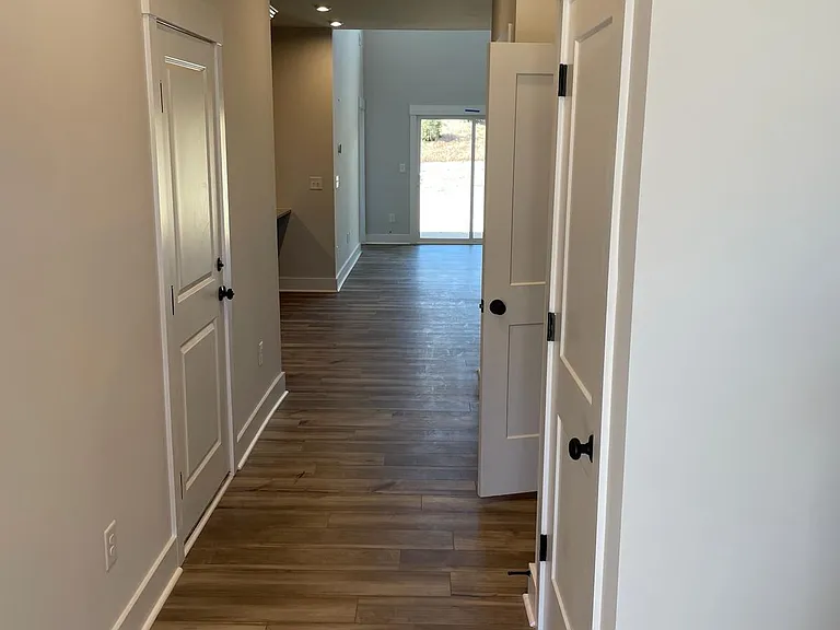 9547 Munsing Dr — Photo 13