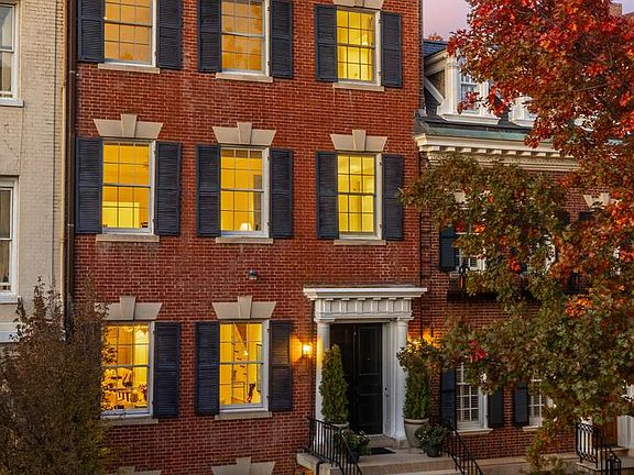 3rd image of 2137 R St NW