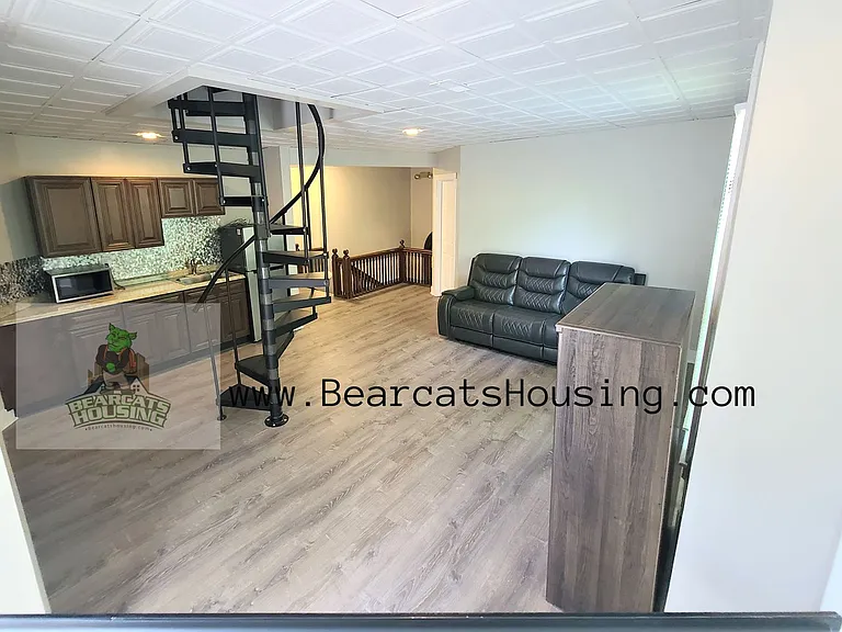 93 Chestnut St — Photo 6