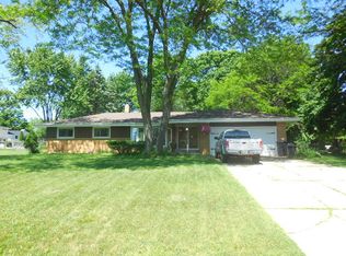 N58W18310 Juniper Ln, Menomonee Falls, WI 53051