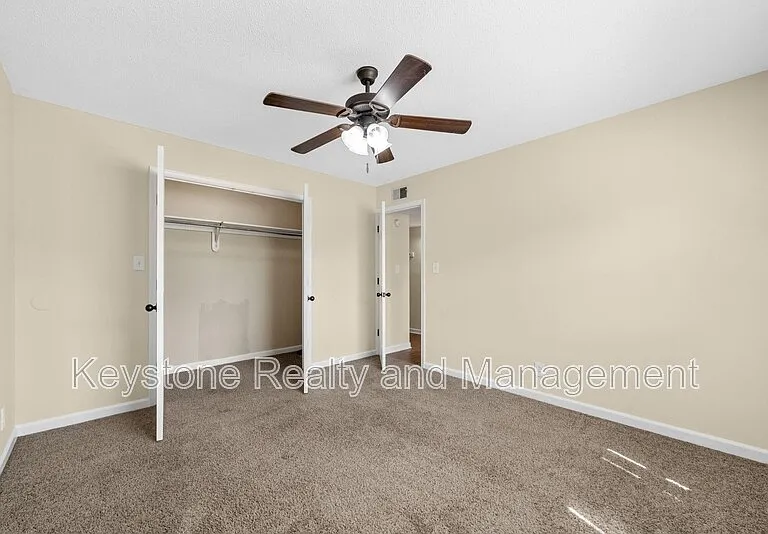 812 Pembroke Oak Grove Rd #16 — Photo 11