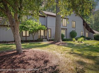 1845 Burrwood Cir APT 33, East Lansing, MI 48823