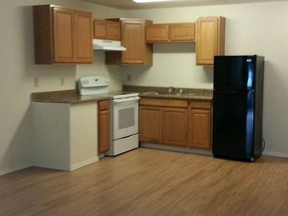 2nd image of 8402 NE 8th Way