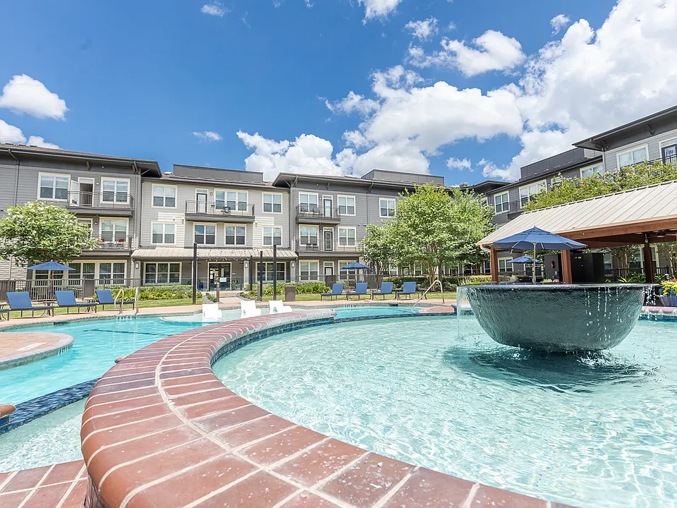 Resort Style Pool