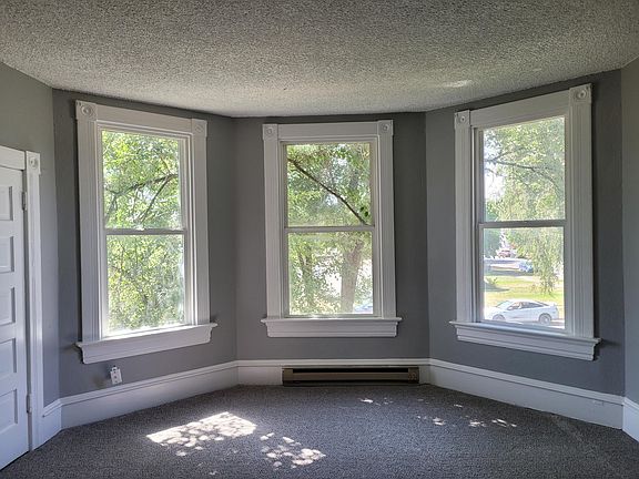 2nd image of 504 E Montgomery Ave #B