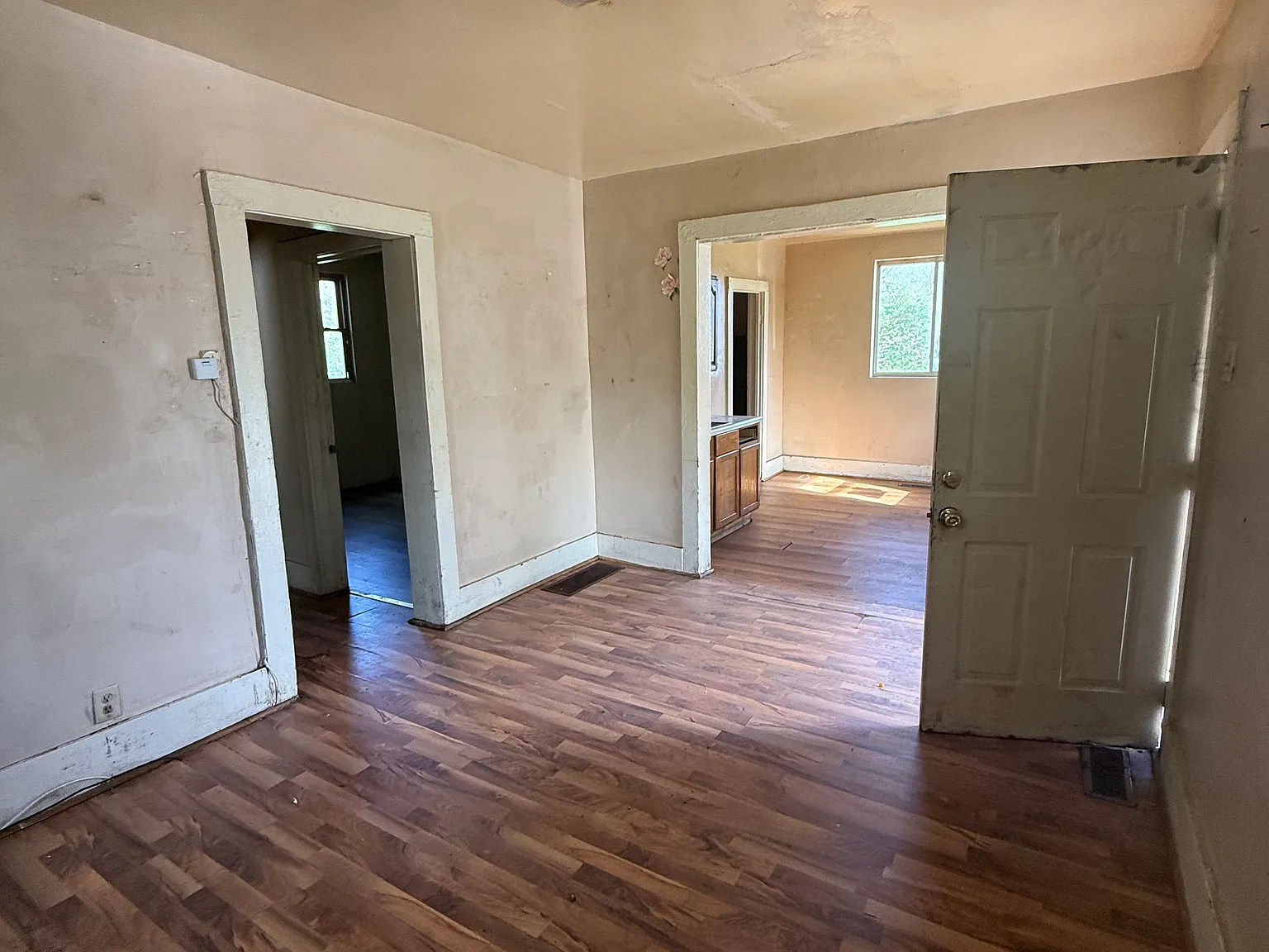 2 bed, $845 — Photo 2