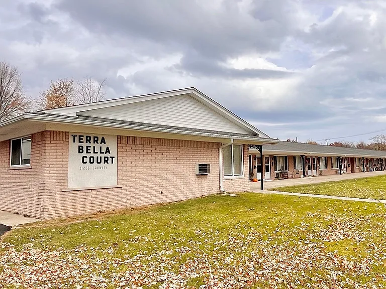 Terra Bella — Photo 1