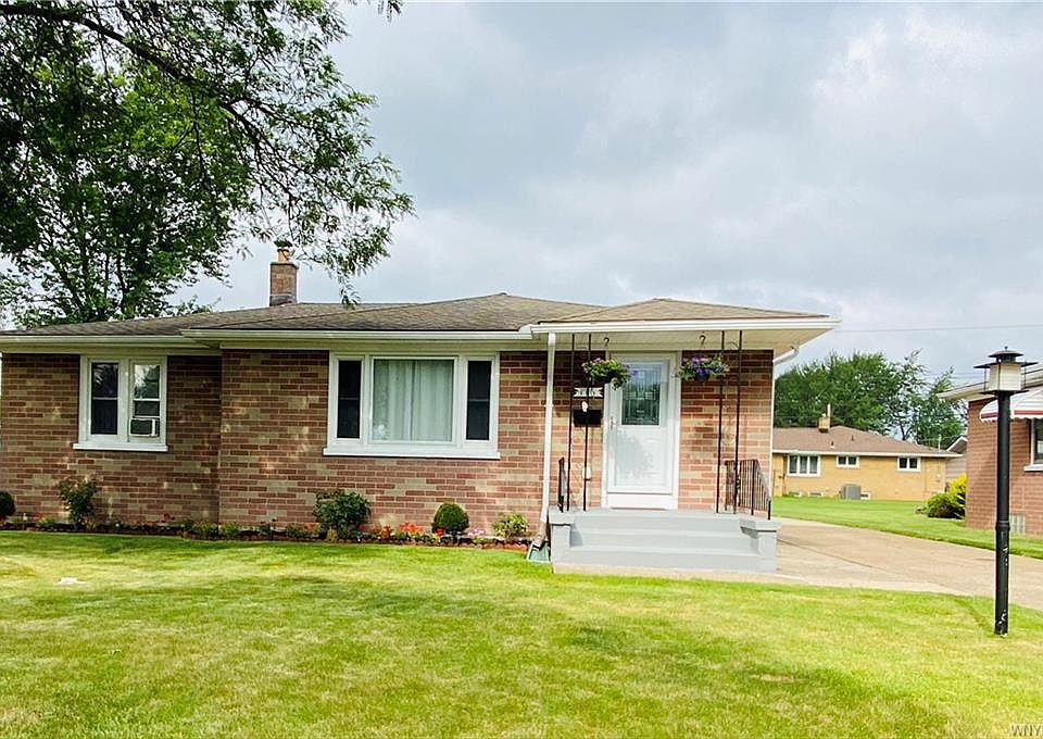 1st image of 116 Alberta Dr