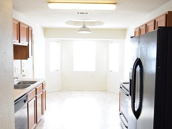 5th image of 4403 Jake Spoon Dr