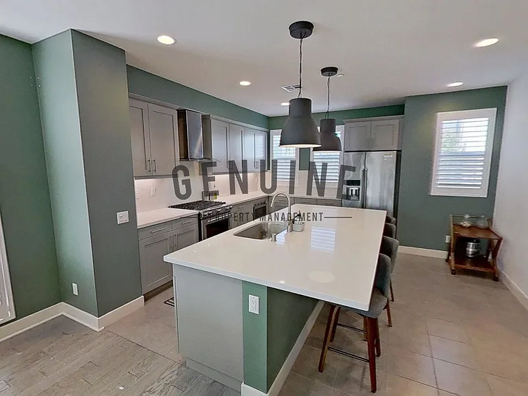 664 Wedge — Photo 14
