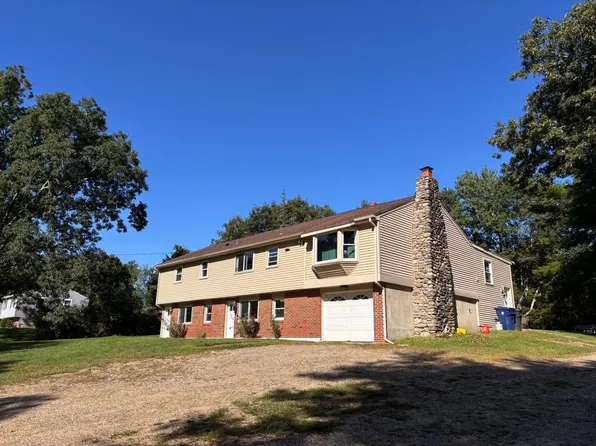 65 Old Brooklyn Tpke APT B, Windham, CT 06280