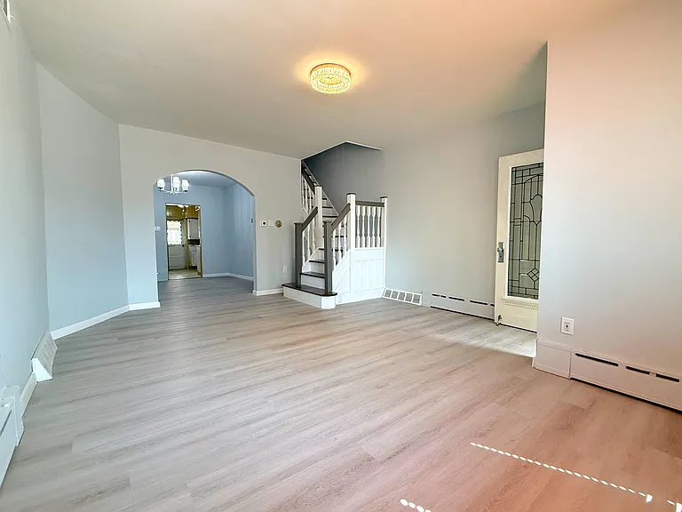 2217 S 24th St — Photo 11