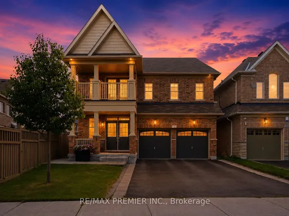 2 Tremblant Cres, Vaughan, ON L4H 4L2