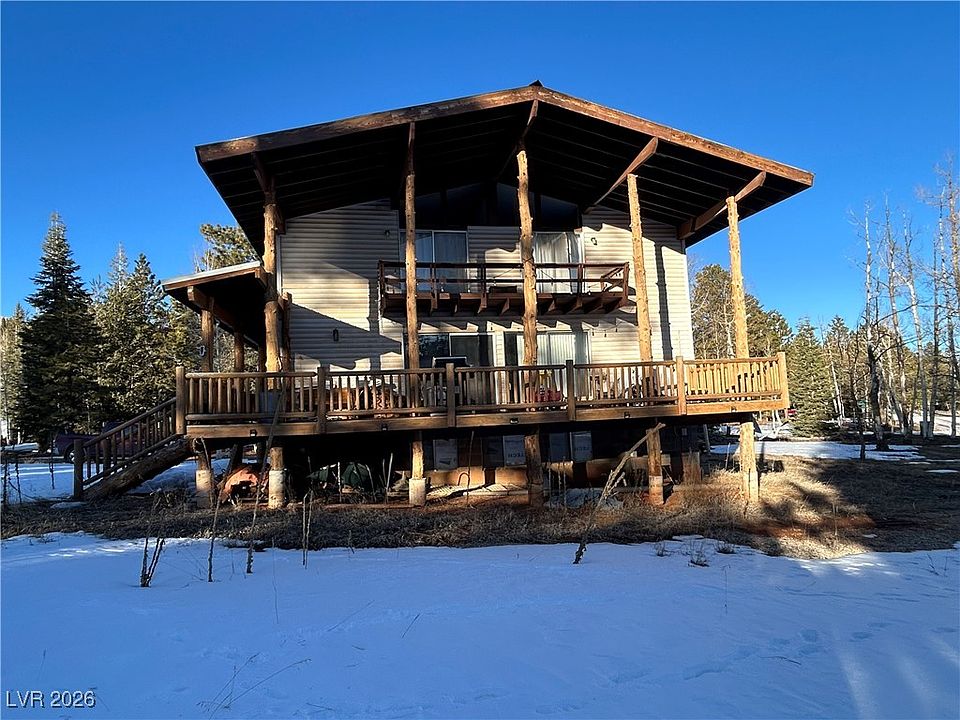 1st image of 1330 W Strawberry Point Rd