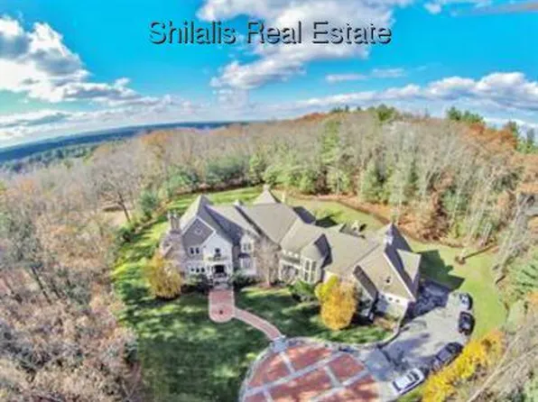 (undisclosed Address), Sudbury, MA 01776