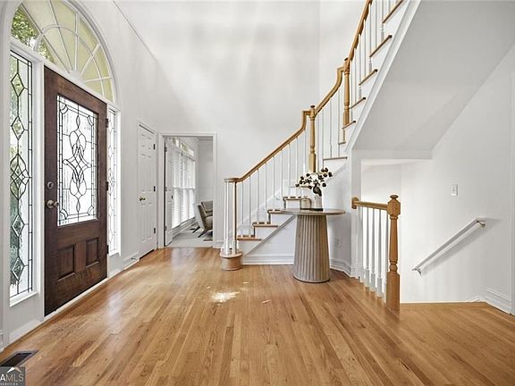 5th image of 865 Dockbridge Way