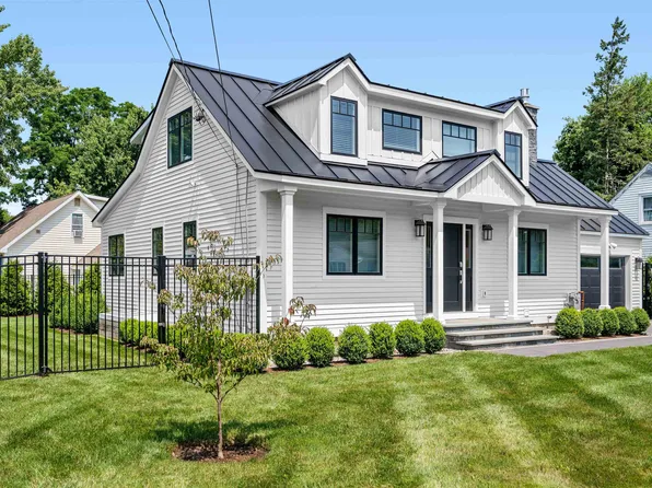 39 South Summit Street, Essex Junction, VT 05452