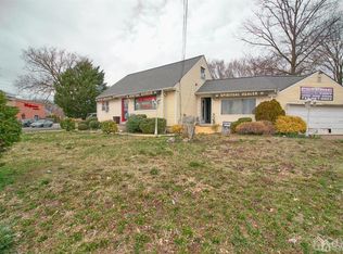 1610 Oak Tree Rd, Iselin, NJ 08830