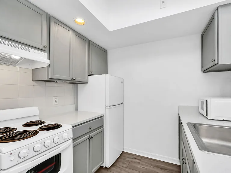 4505 Saint Georges Ct — Photo 15