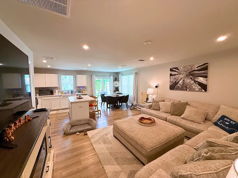 168 Sarnesfield Way — Photo 4