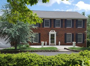 7592 Gatewood Rd, Fayetteville, WV 25840