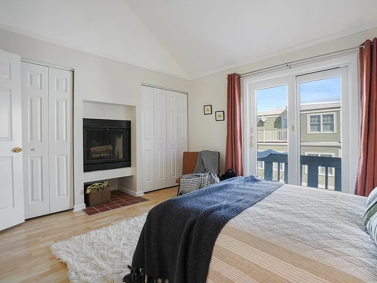 27 Lopez St #27 — Photo 12