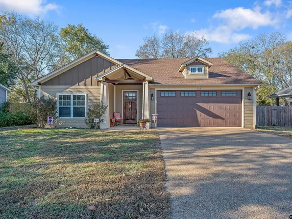 215 E Emma St, Bullard, TX 75757