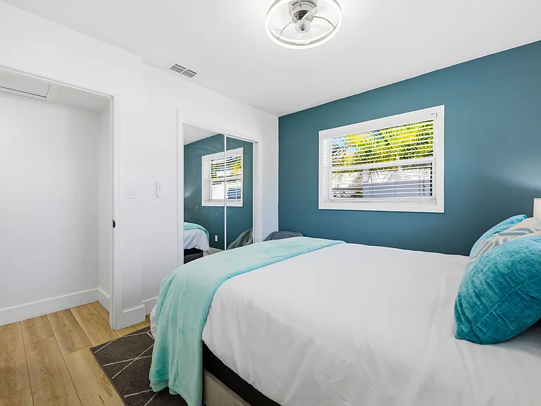 4310 W Carmen St — Photo 28