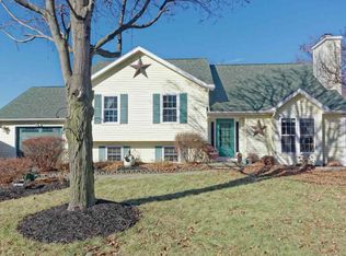 27 Manor Blvd, Troy, NY 12180