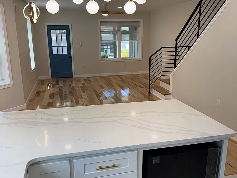 189 Meredith Ave — Photo 23