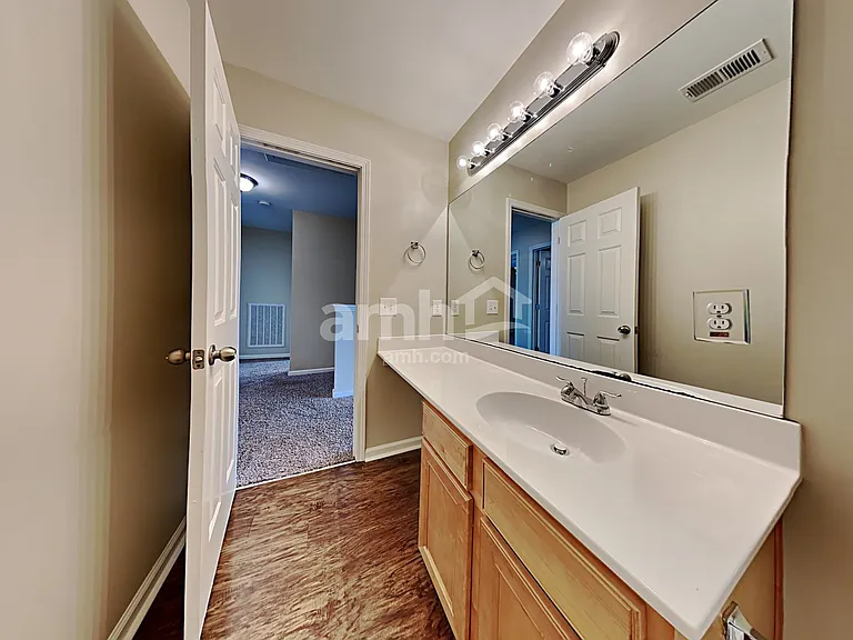 138 Decatur Dr — Photo 15