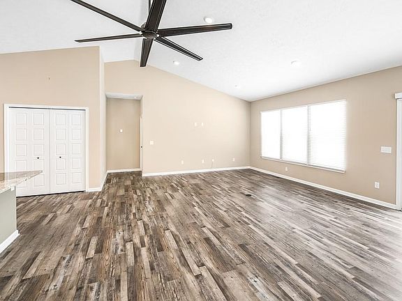 3rd image of 13186 Barrington Dr